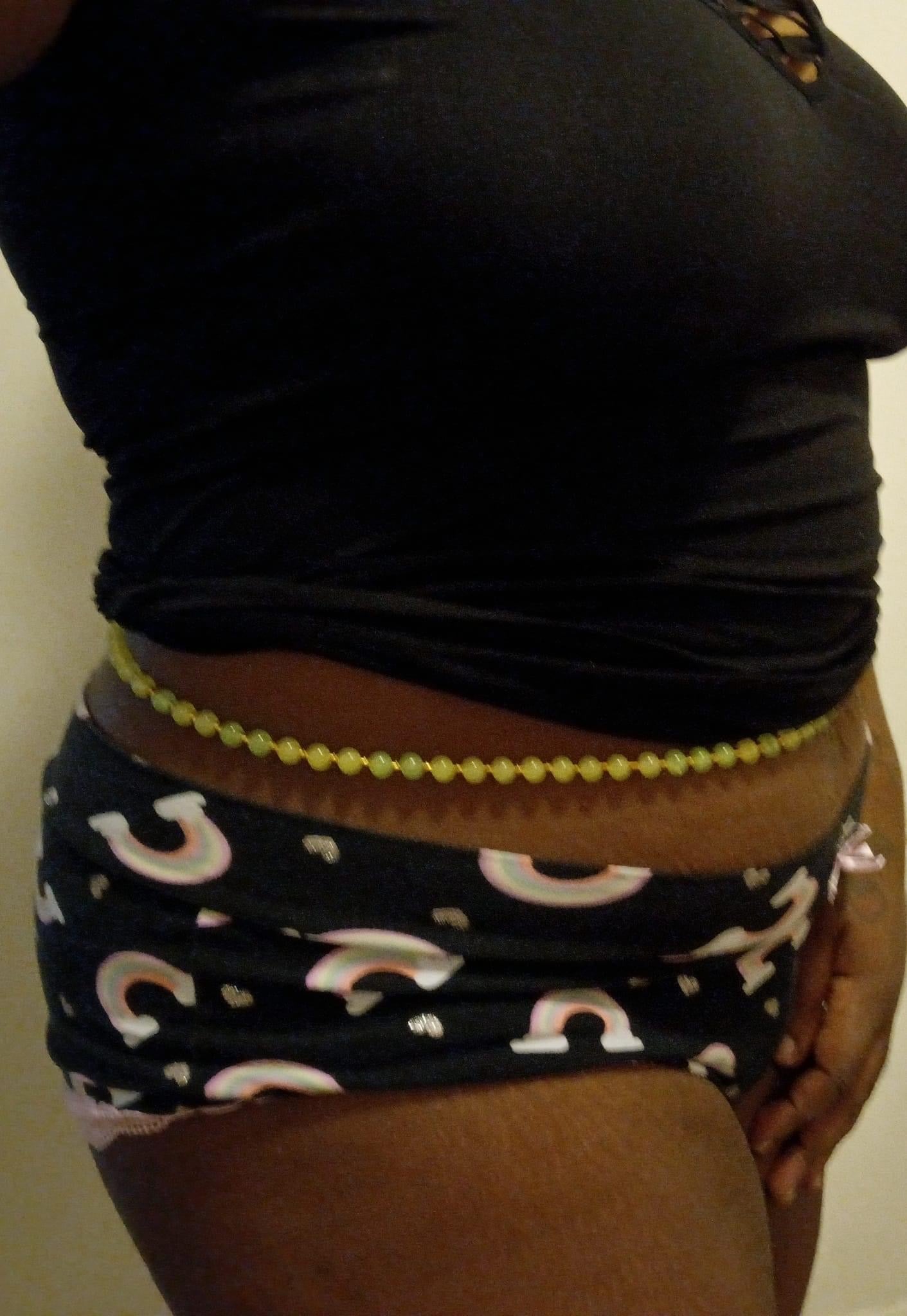 Glow in the dark Waistbeads 💚✨